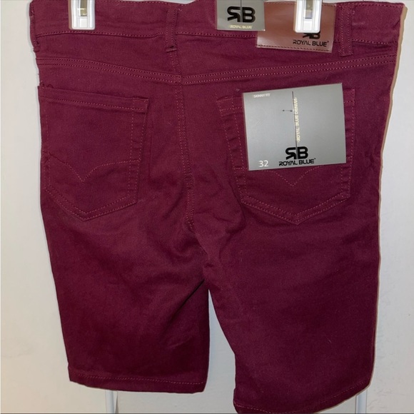 Men’s red maroon shorts - Picture 2 of 2